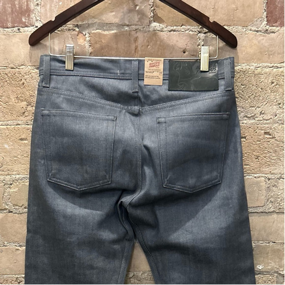 NAKED & FAMOUS DENIM Jeans
Weird Guy - Grey Selvedge Sz 30 - Picture 8 of 9